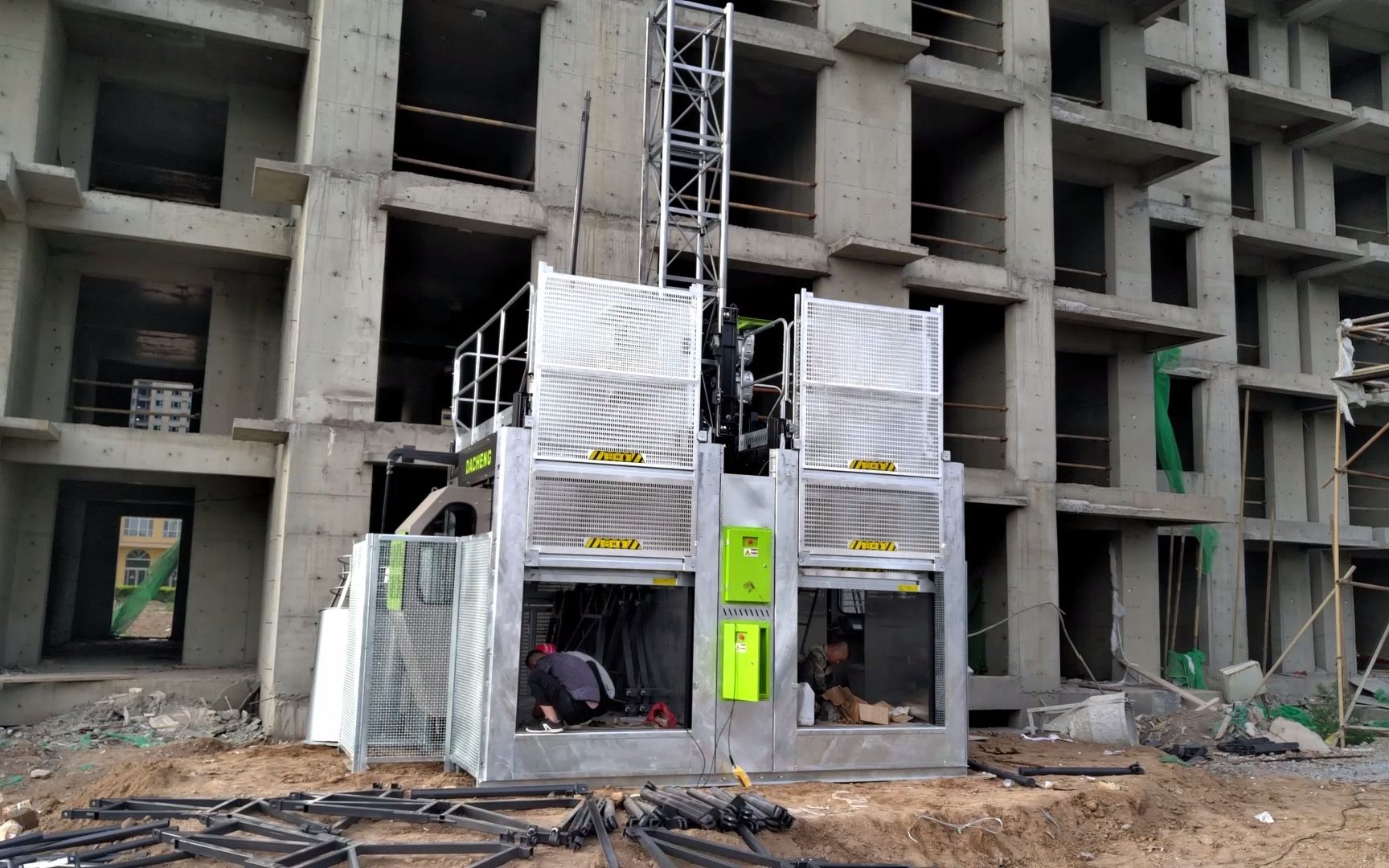 山西太谷工地電梯安裝加速推進(jìn)